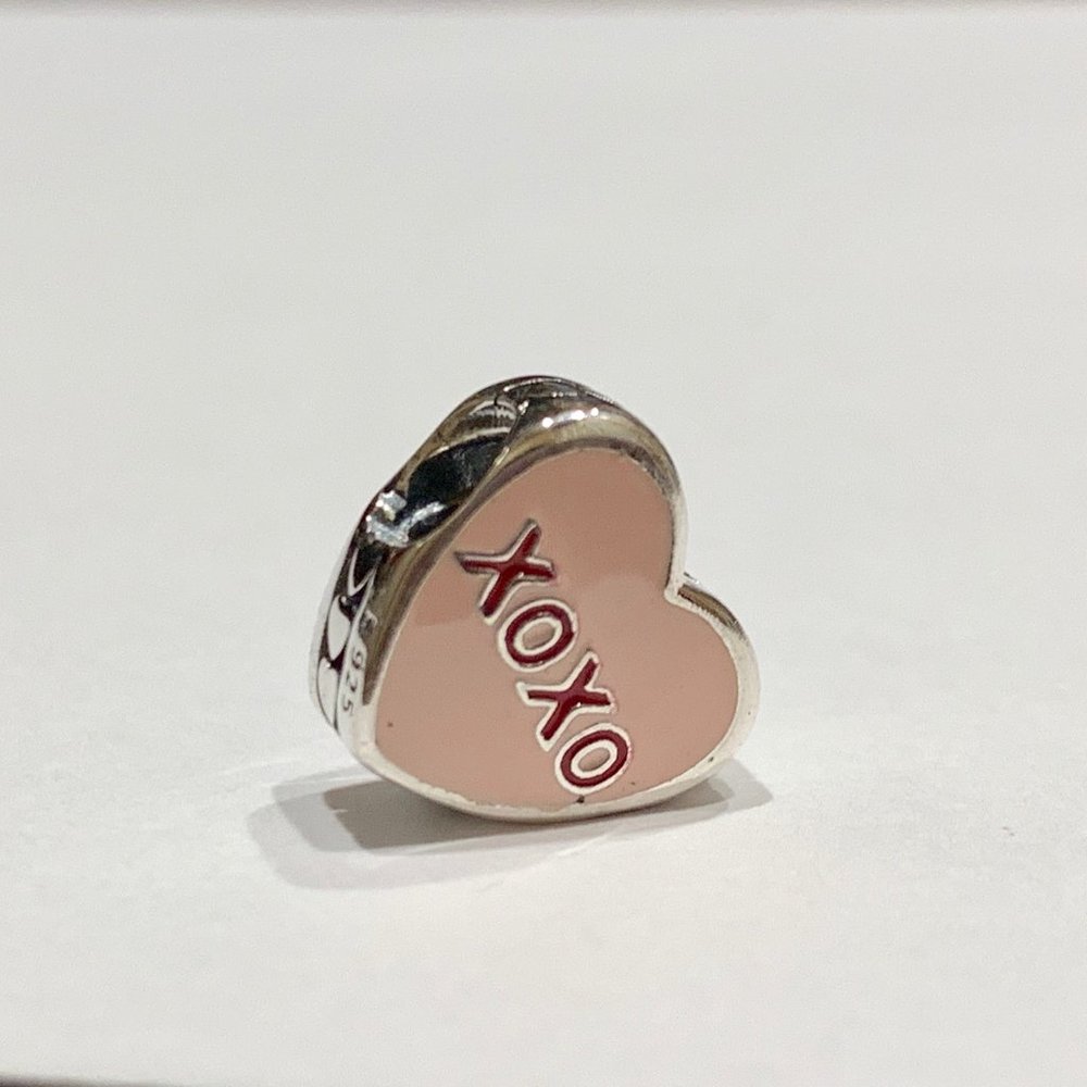 EXCLUSIVE Pandora XOXO Kiss Me Love Heart Charm